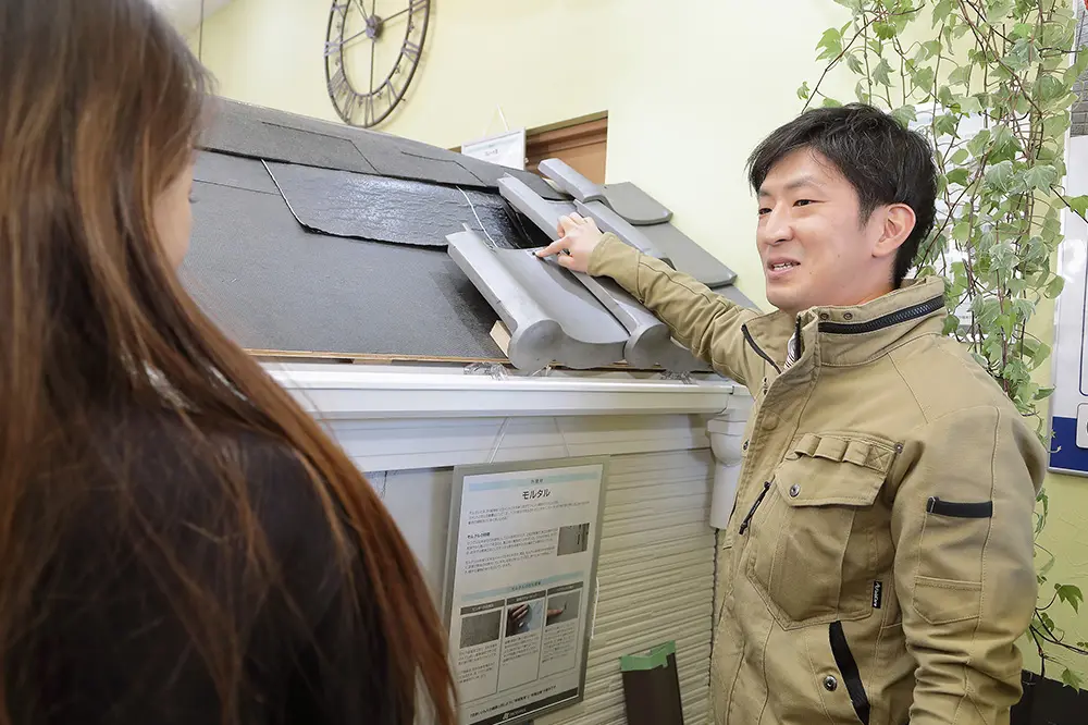 家の構造を説明するための家模型