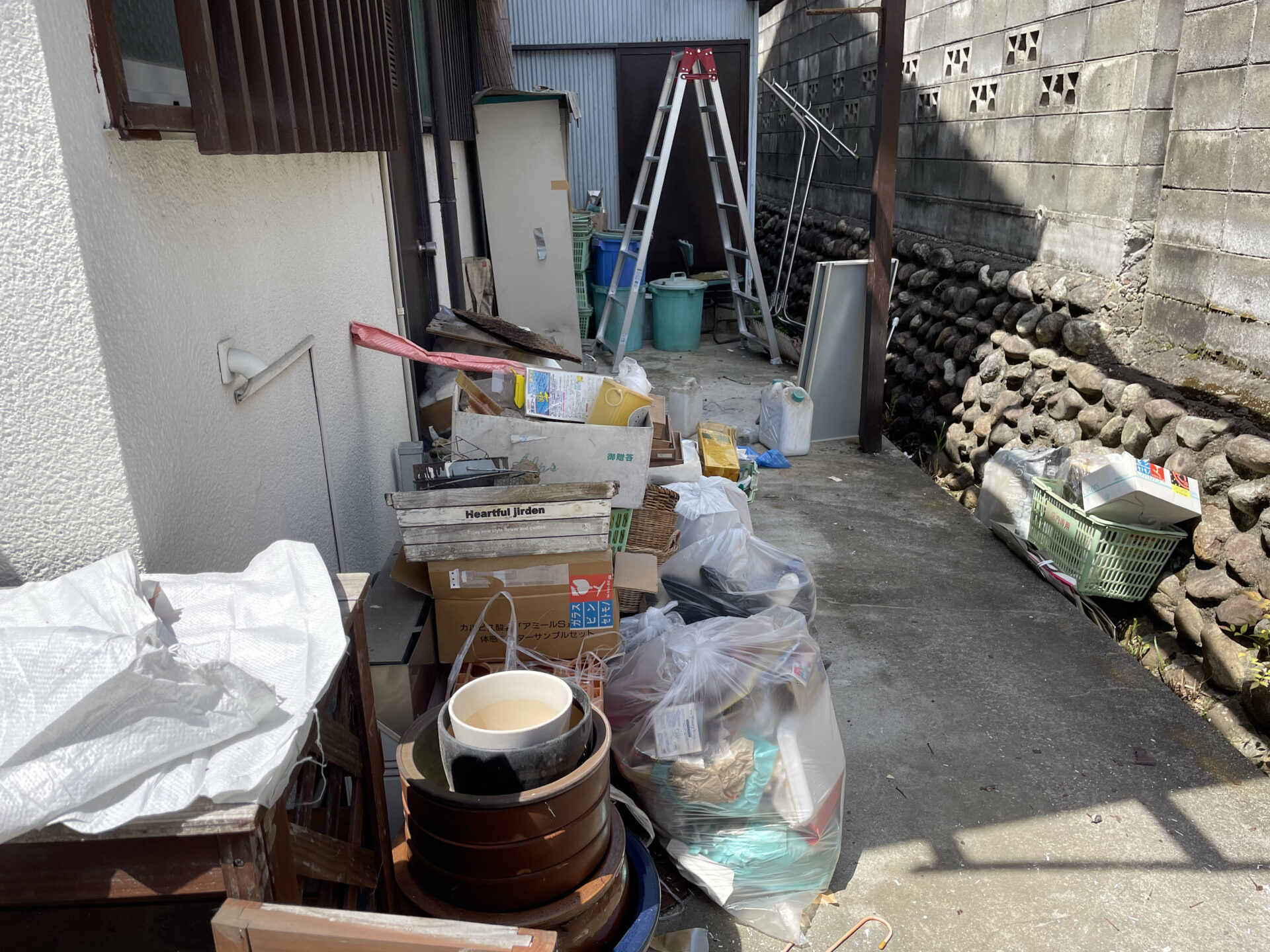 大阪府高槻市　不用品回収　粗大ごみ 施工前