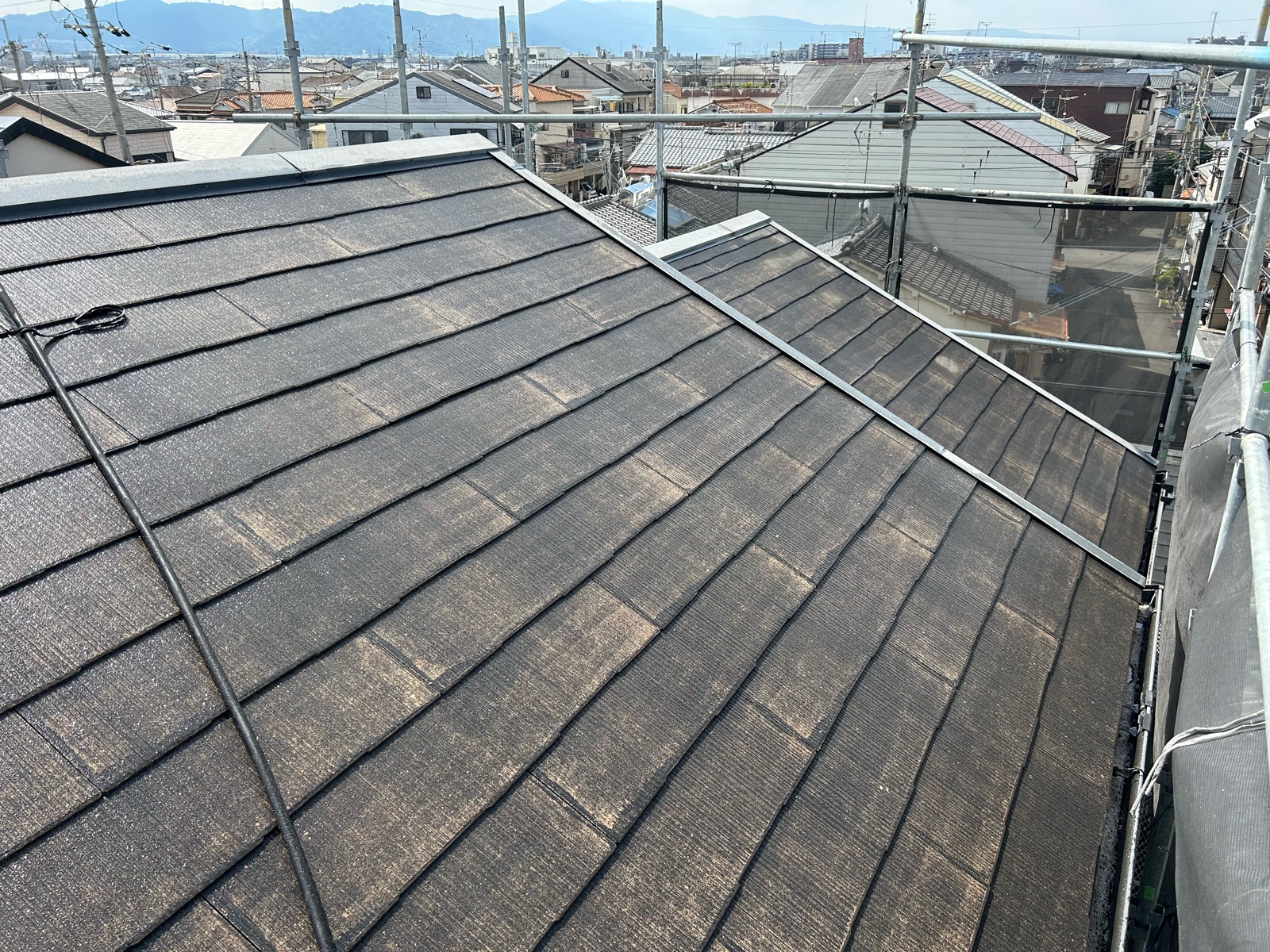 大阪府寝屋川市高柳見えない屋根こそ定期メンテが大切！施工の流れを写真付きでご紹介✨ 施工前