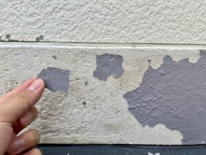 外壁塗装の剥がれを放置するのは危険？原因の見極め方と正しい補修の秘訣